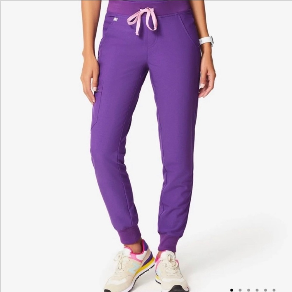 Figs ultraviolet zamora women’s joggers NWT